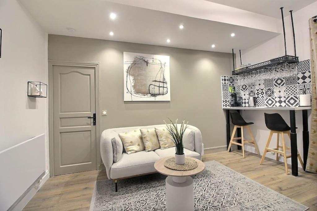 La Demeure Des 3 Colombes Apartman Bois-Colombes Kültér fotó
