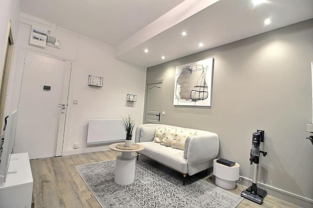La Demeure Des 3 Colombes Apartman Bois-Colombes Kültér fotó
