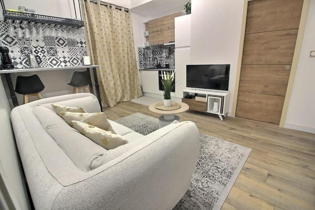La Demeure Des 3 Colombes Apartman Bois-Colombes Kültér fotó