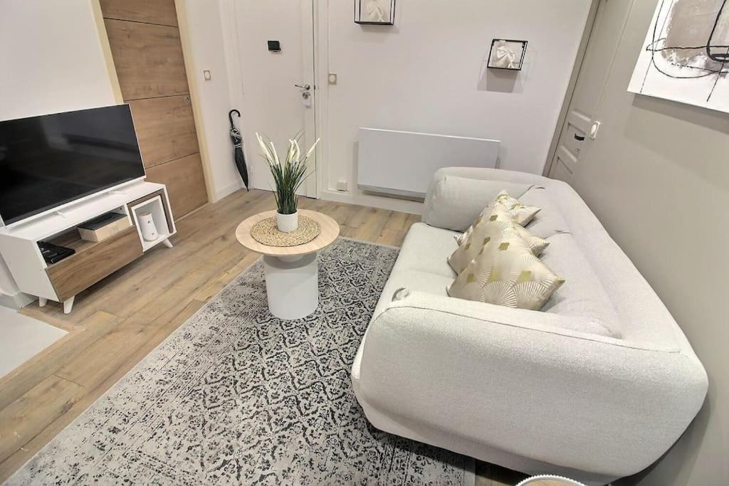 La Demeure Des 3 Colombes Apartman Bois-Colombes Kültér fotó